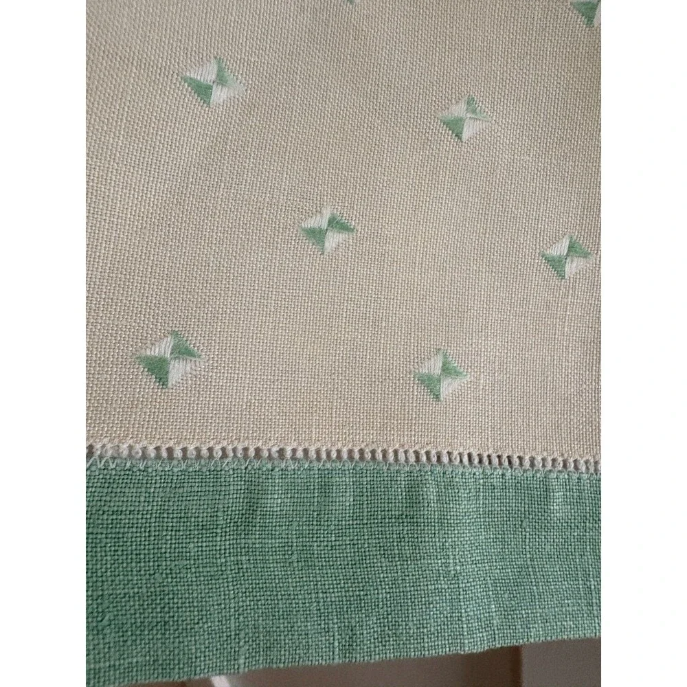 Vintage embroidered linen Set of 8 Placemats + 8 Napkins + 1 runner Cottage MCM